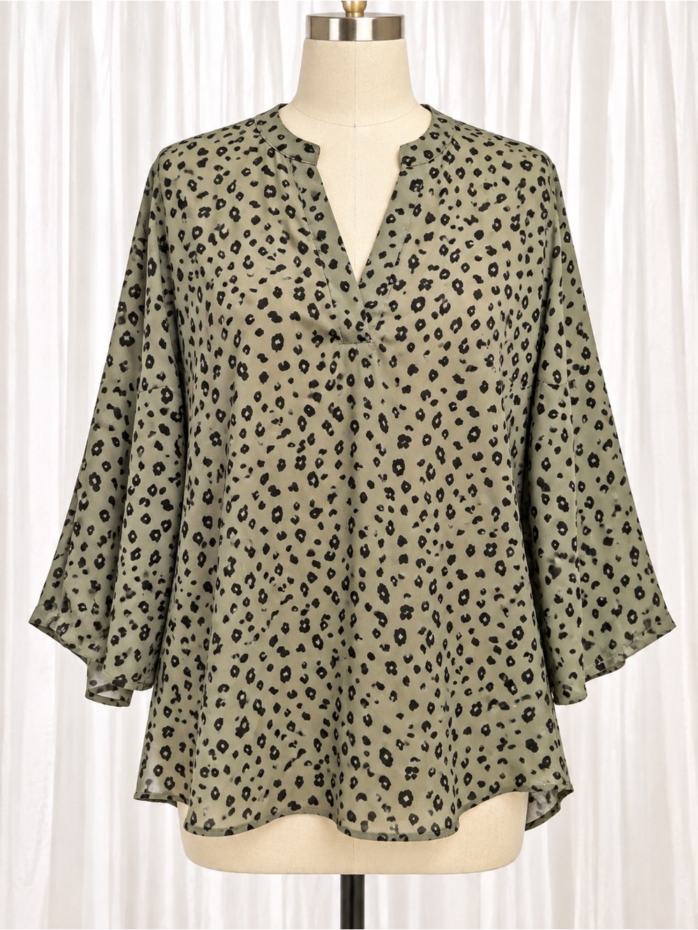 Lush Olive Green Leopard Print Split-Neck Tunic